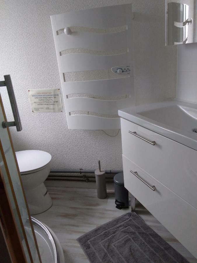 Appartement Au Calme Centre Ville A 2 Pas Du Vieux Marche La Rochelle  Exterior photo